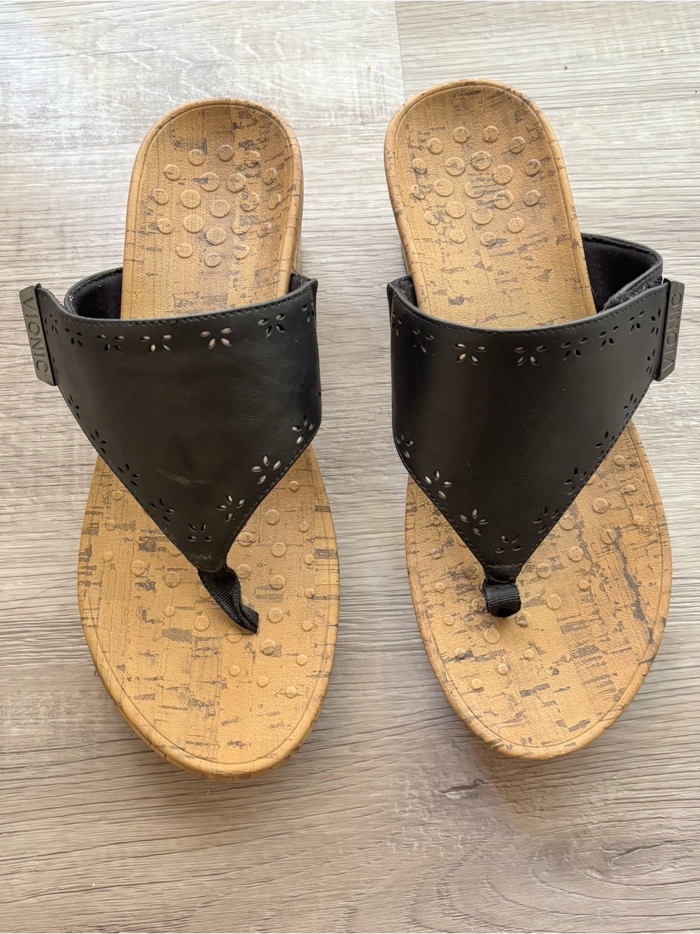 Vionic Black Thong Sandals  with Cork-Textured Footbed Size 9